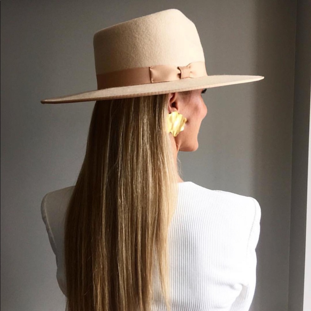 Lack of Color Ivory Rancher